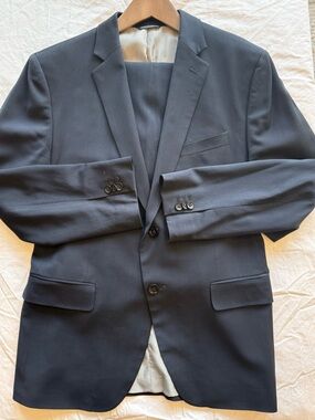 Banana Republic Tailored Fit Navy Wool Suit 42S + 33x30 Pants (Cerruti Fabric)